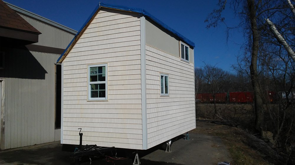 Tiny House for Sale NEW Tiny House Tow with a 1/2 ton.