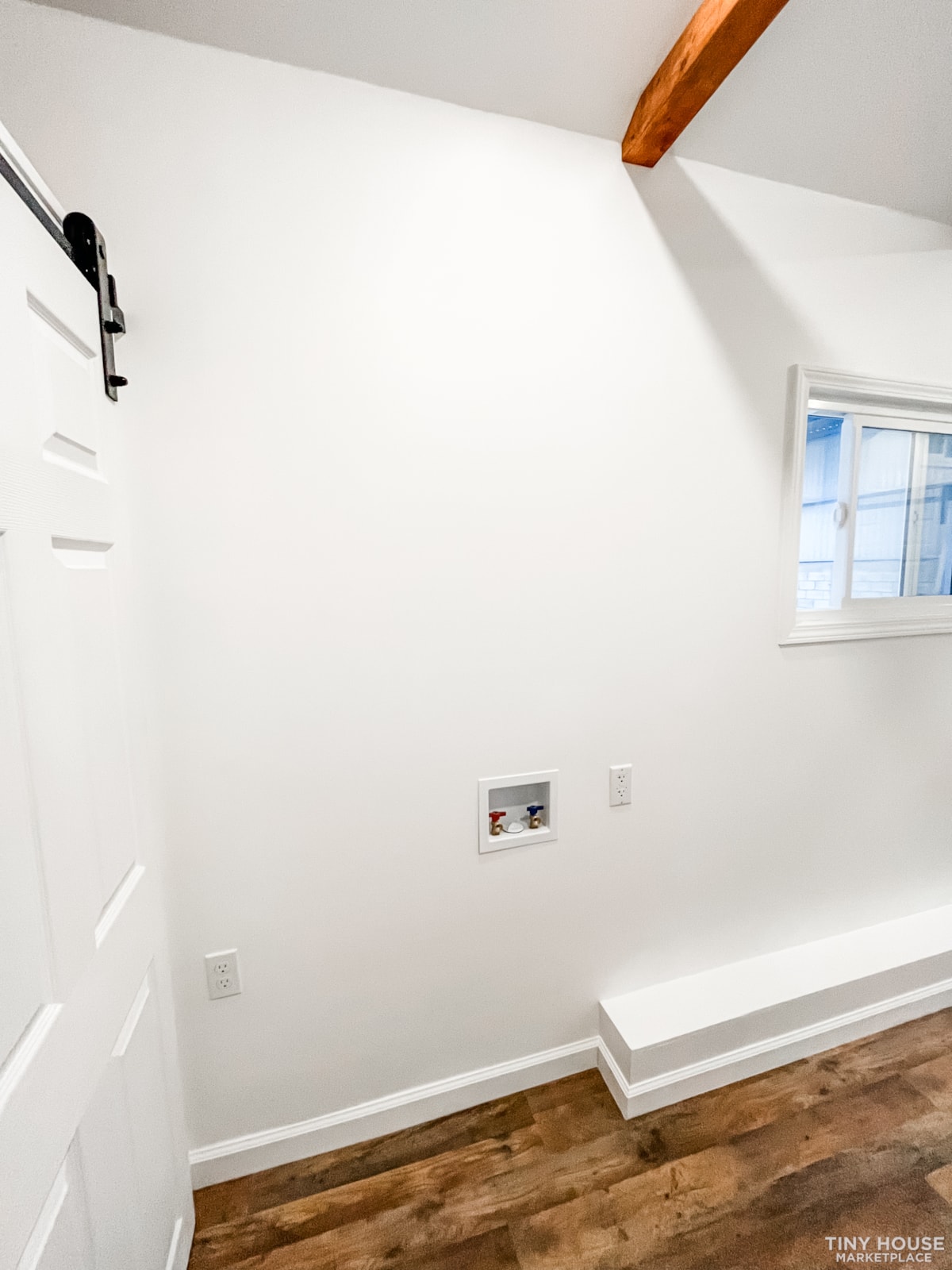 $40,000 28ft Tiny home on wheels  - Image 4 Thumbnail