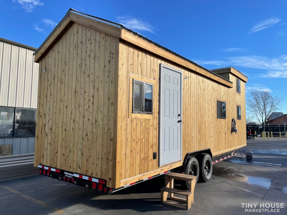 $58.500 28' AMERICAN MADE TINY HOUSE Includes FREE DELIVERY!  - Image 1 Thumbnail