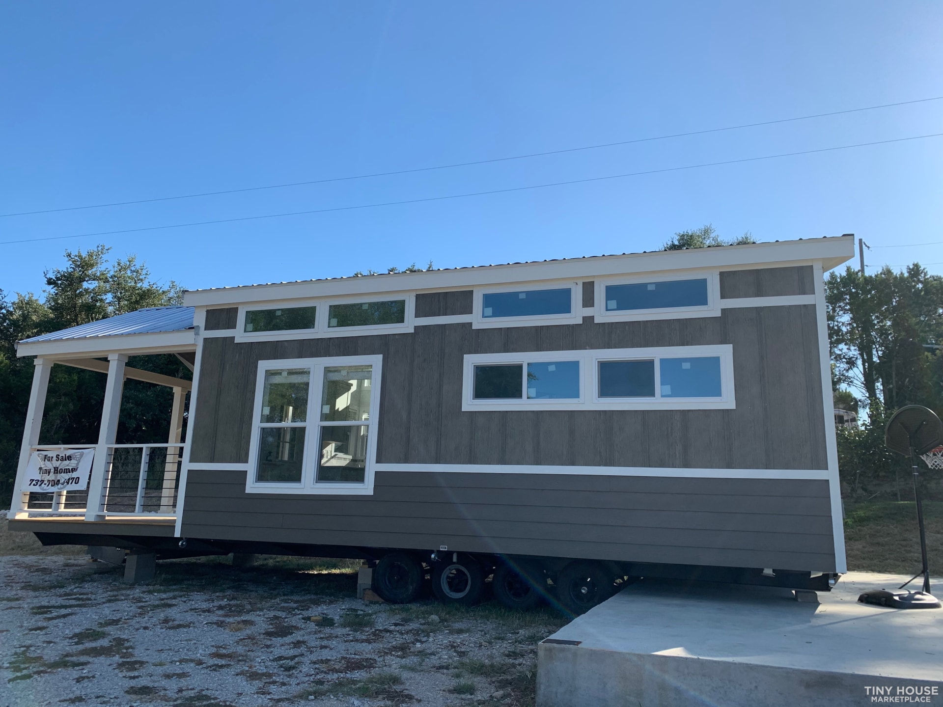 "Bonnie Butterfly" Tiny Home Austin