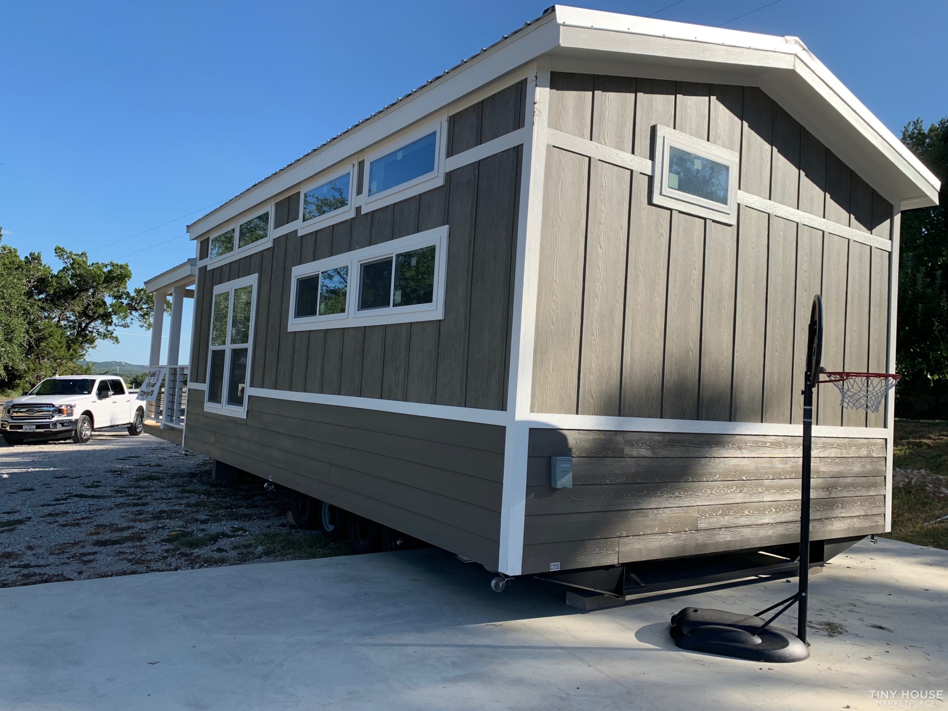 "Bonnie Butterfly" Tiny Home Austin - Image 3 Thumbnail