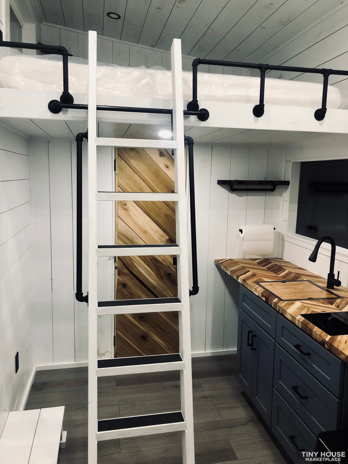 🏡 Dream Tiny House on Wheels for Sale! FREE DELIVERY! - Image 3 Thumbnail