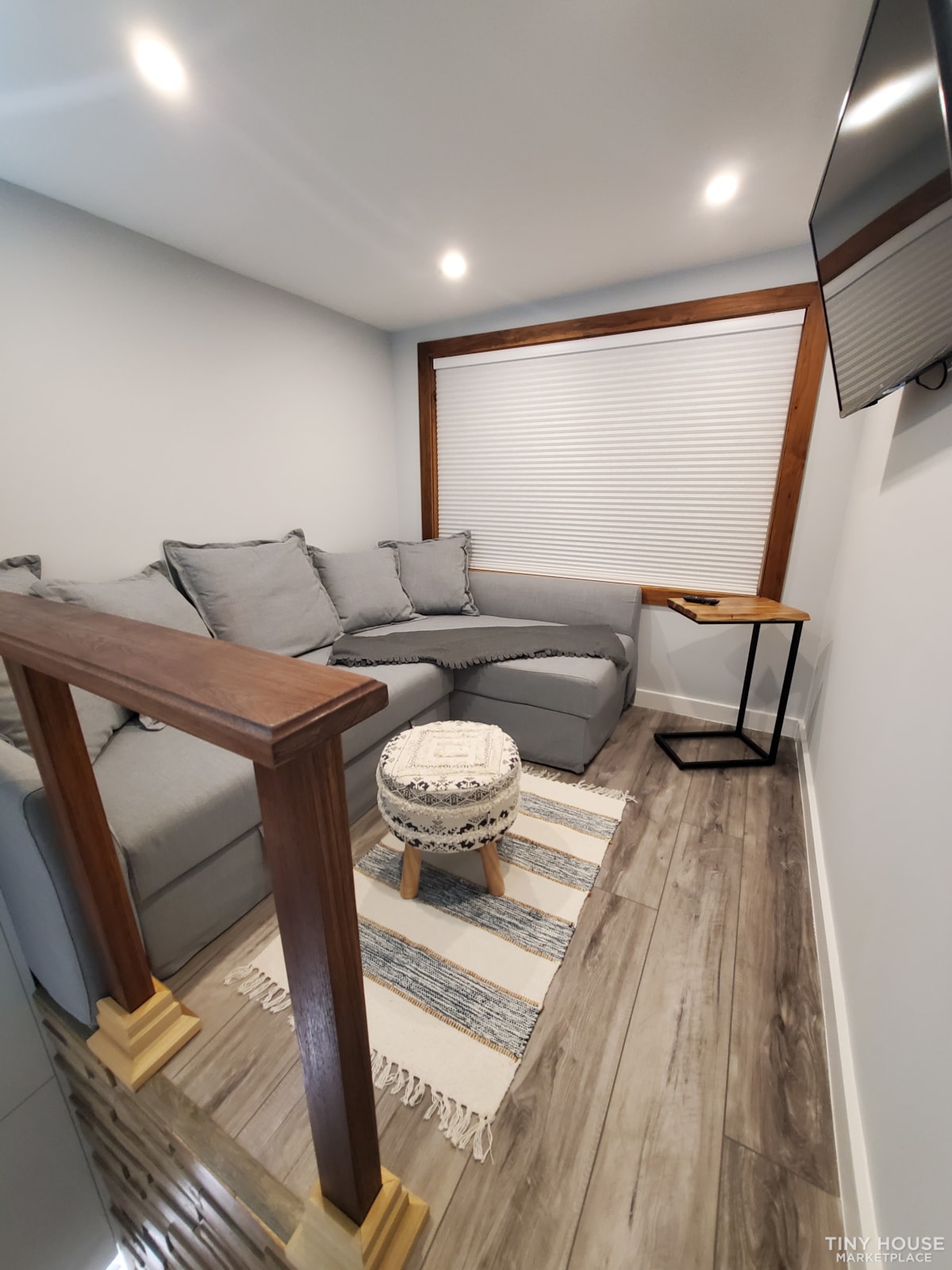 * Modern Tiny House * - Image 4 Thumbnail