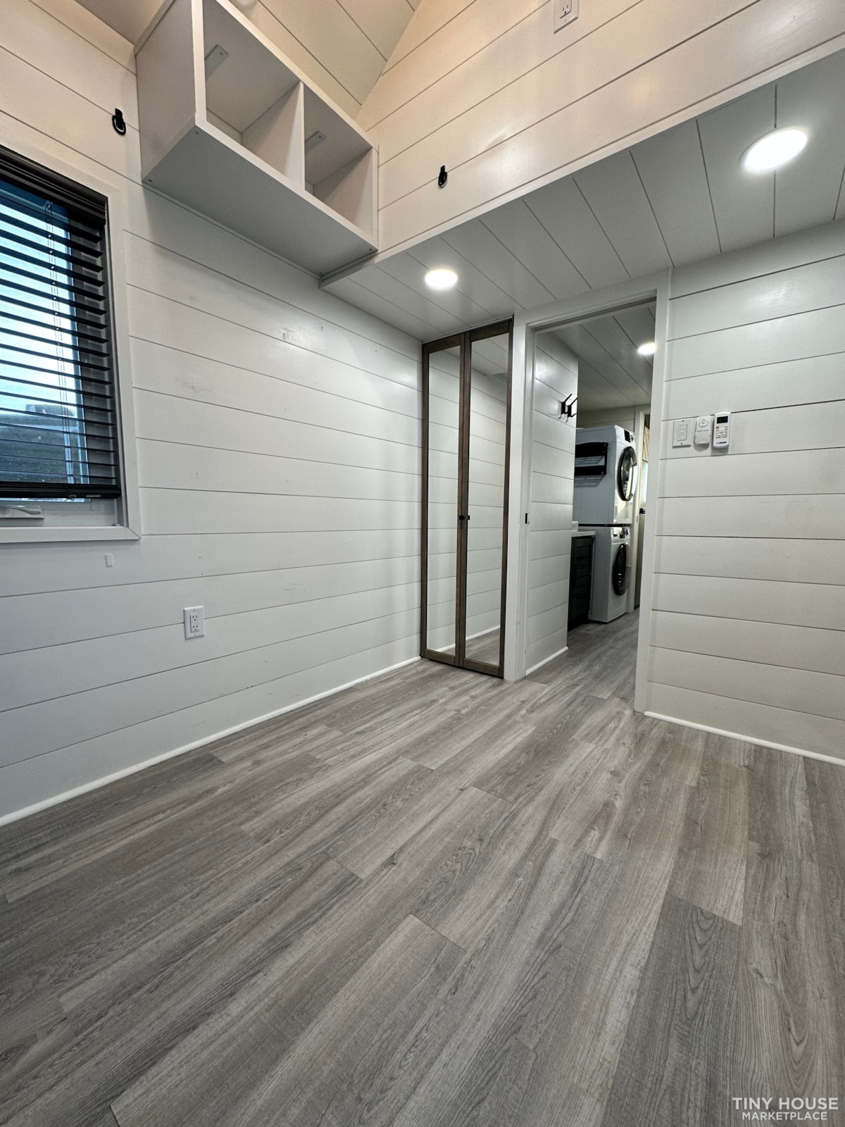 ✨STANDING Bedroom PLUS Loft - Tiny Home  - 88k✨ - Image 4 Thumbnail
