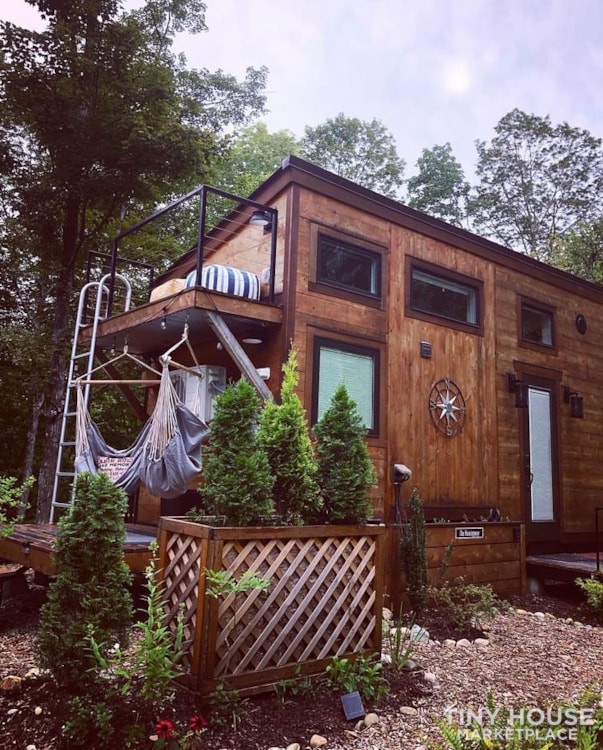 "The Hemingway" Luxury Tiny Home - Image 1 Thumbnail