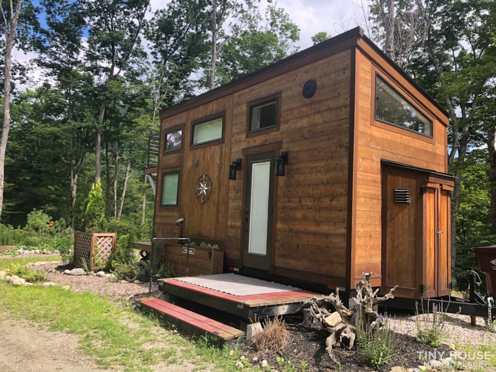 "The Hemingway" Luxury Tiny Home - Image 2 Thumbnail