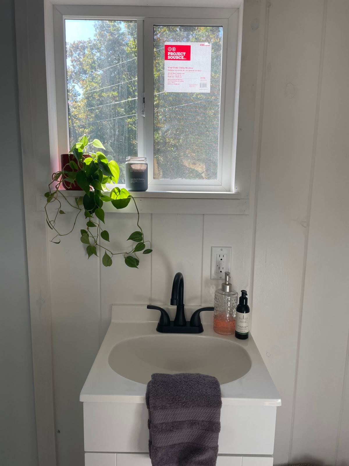 10'x24' Modern Tiny Home on Skids with Delivery Options Across the United States - Image 2 Thumbnail