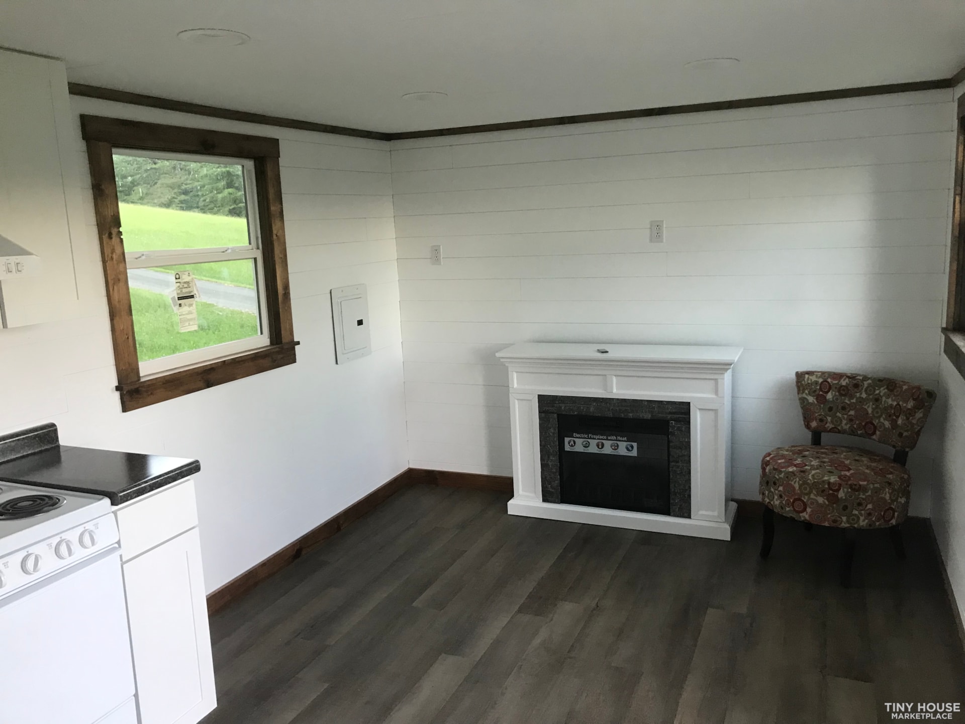 10’x30’ Tiny Home/Park Model  - Image 4 Thumbnail