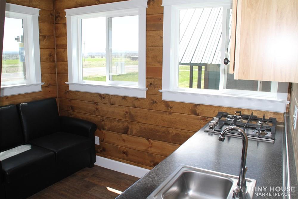 10x16 Lofted Barn - Image 2 Thumbnail