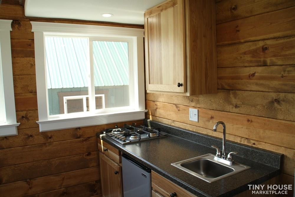 10x16 Lofted Barn - Image 4 Thumbnail