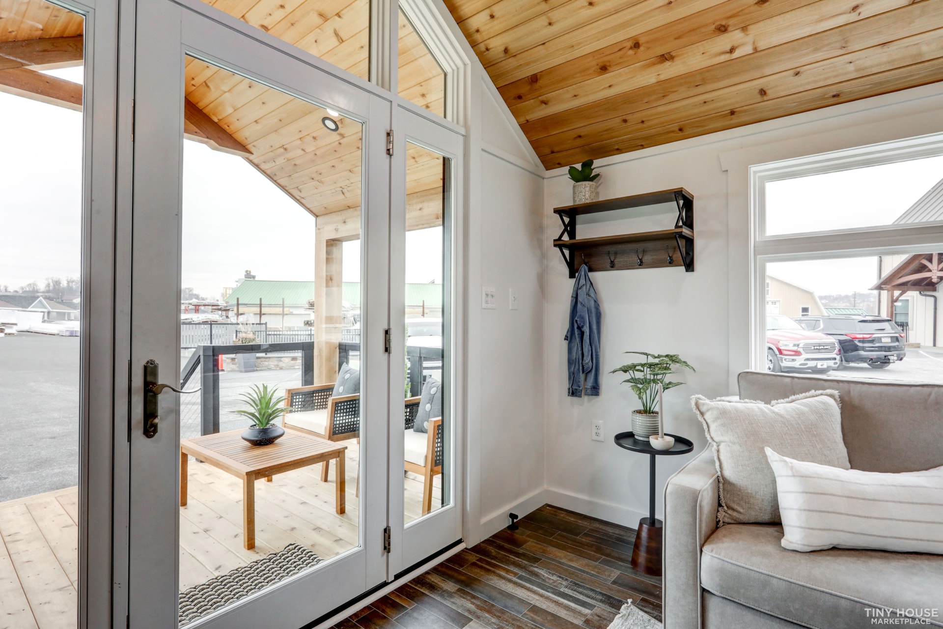 12' x 28' Cozy Tiny House / Cabin Retreat! - Image 3 Thumbnail