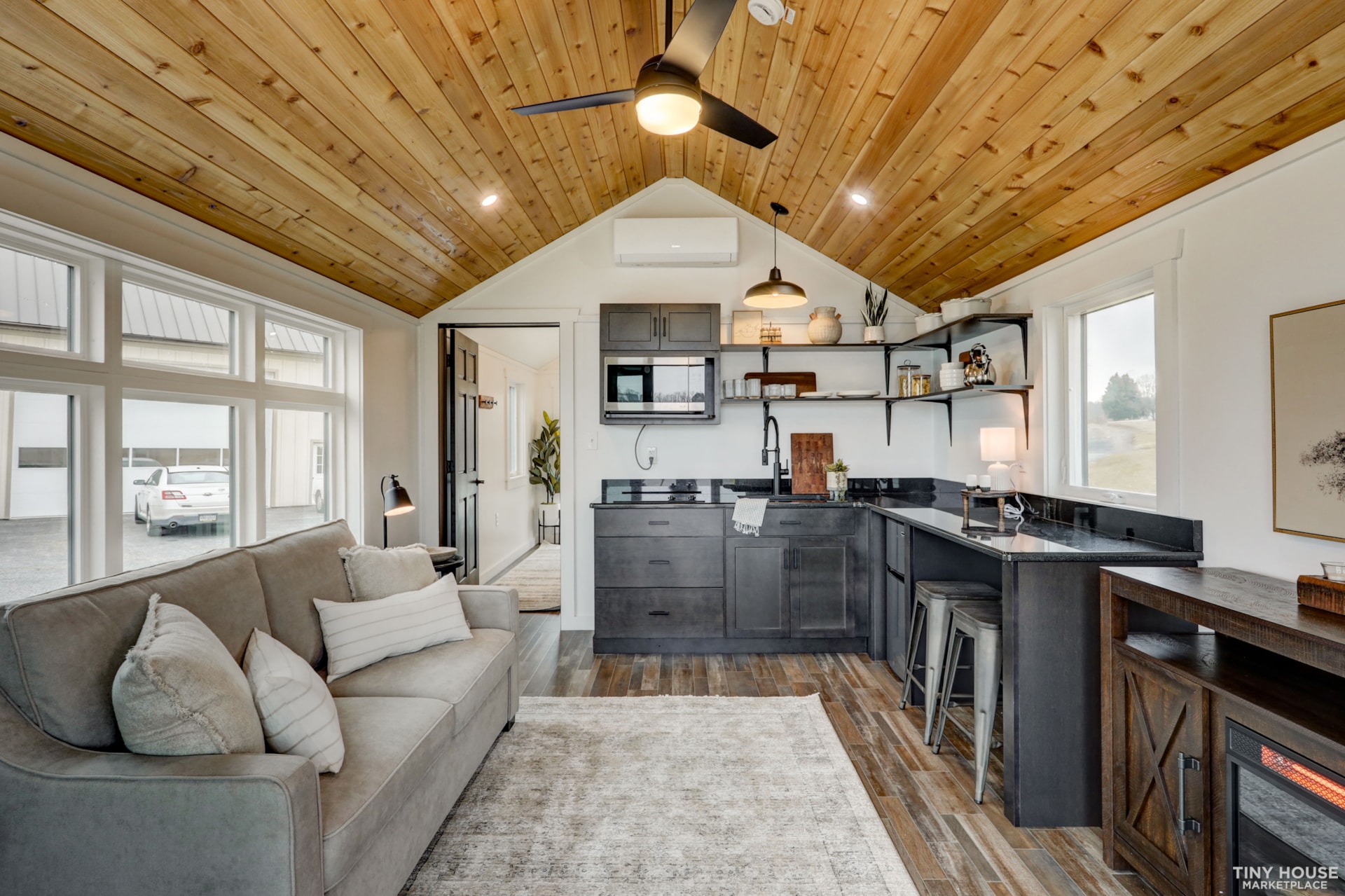 12' x 28' Cozy Tiny House / Cabin Retreat! - Image 4 Thumbnail