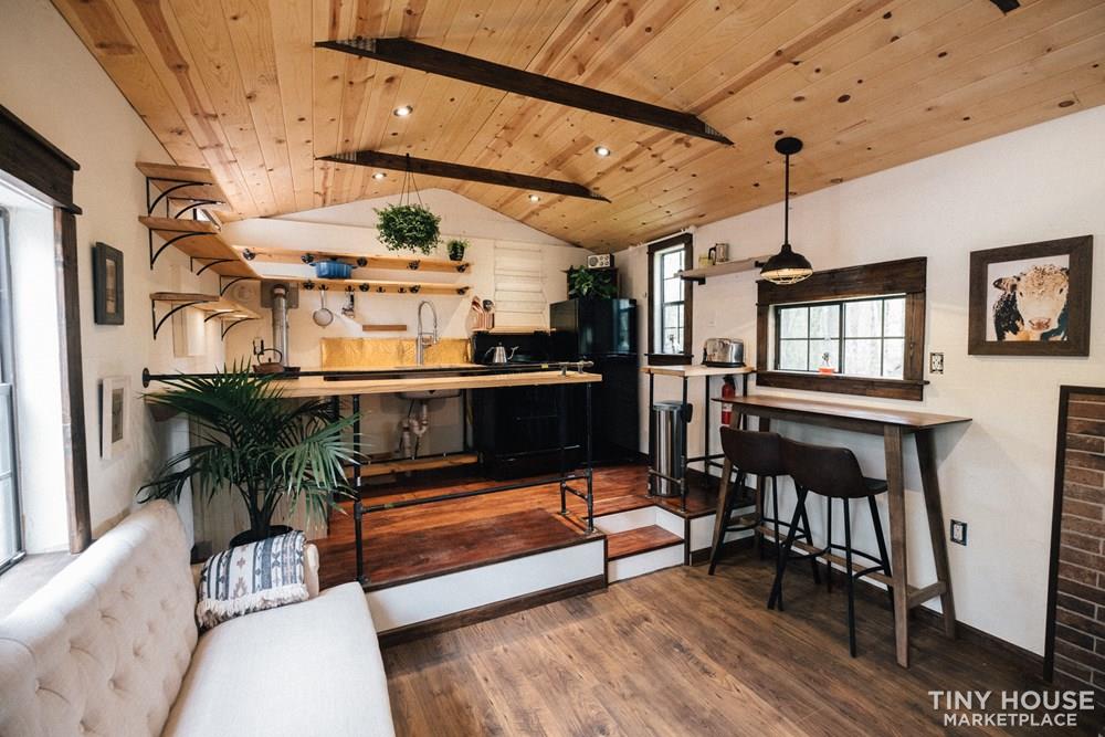 12x32 Modern Farmhouse ADU