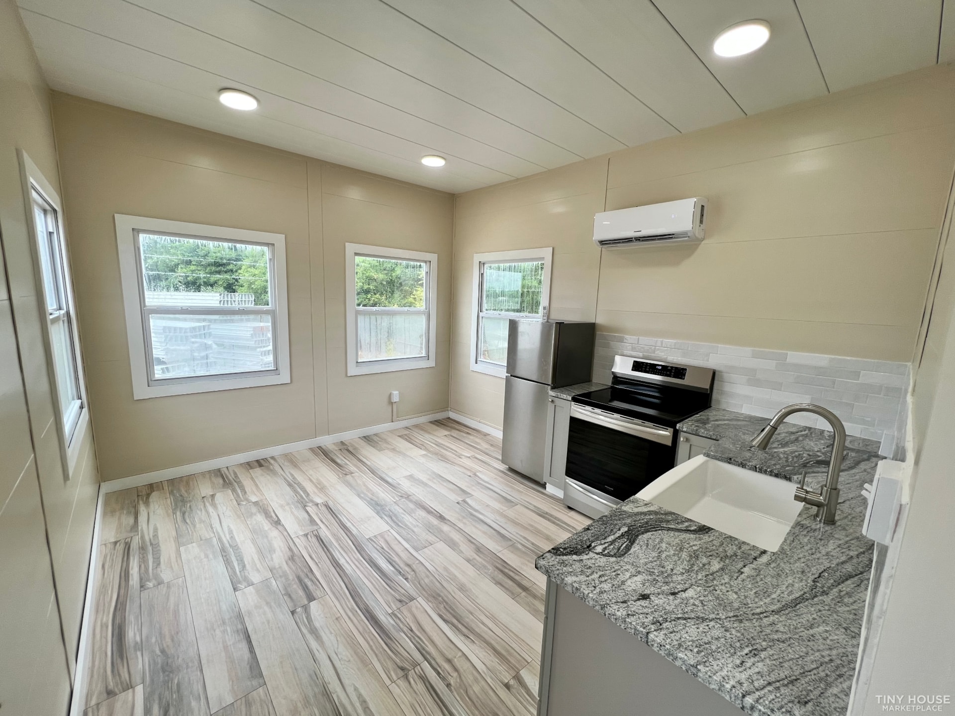 12x34 Mobile Concrete Slab Build in TX - Premium Tile, Mini Split, Full Kitchen - Image 2 Thumbnail