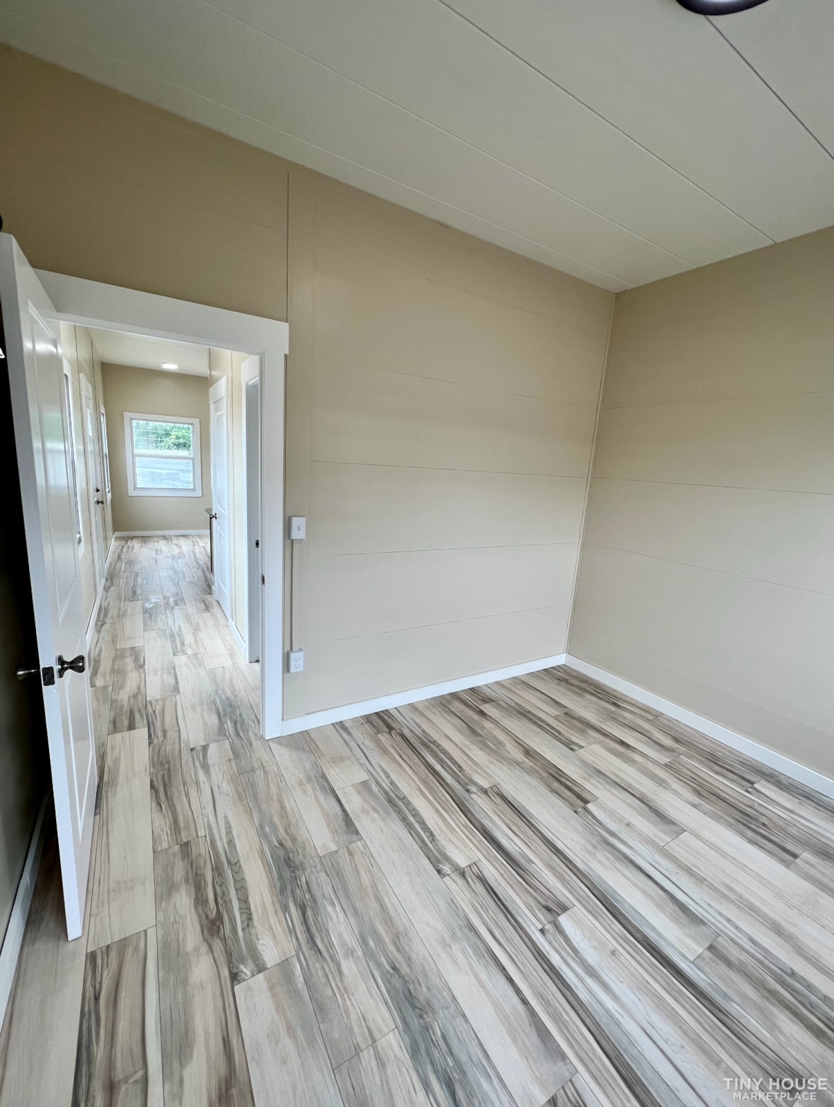 12x34 Mobile Concrete Slab Build in TX - Premium Tile, Mini Split, Full Kitchen - Image 4 Thumbnail