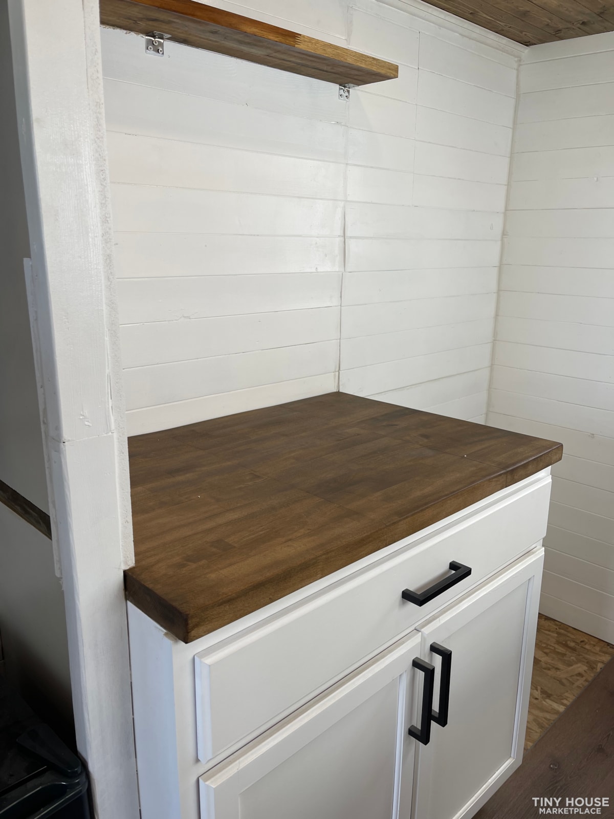 14 FT Tiny Home - Image 4 Thumbnail