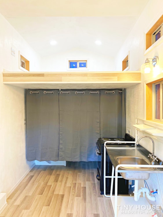 150 SqFt Modern Minimalist Tiny House - Image 3 Thumbnail