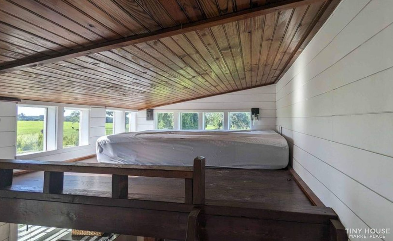 16 Foot Sage Tiny Home on Wheels - Image 2 Thumbnail