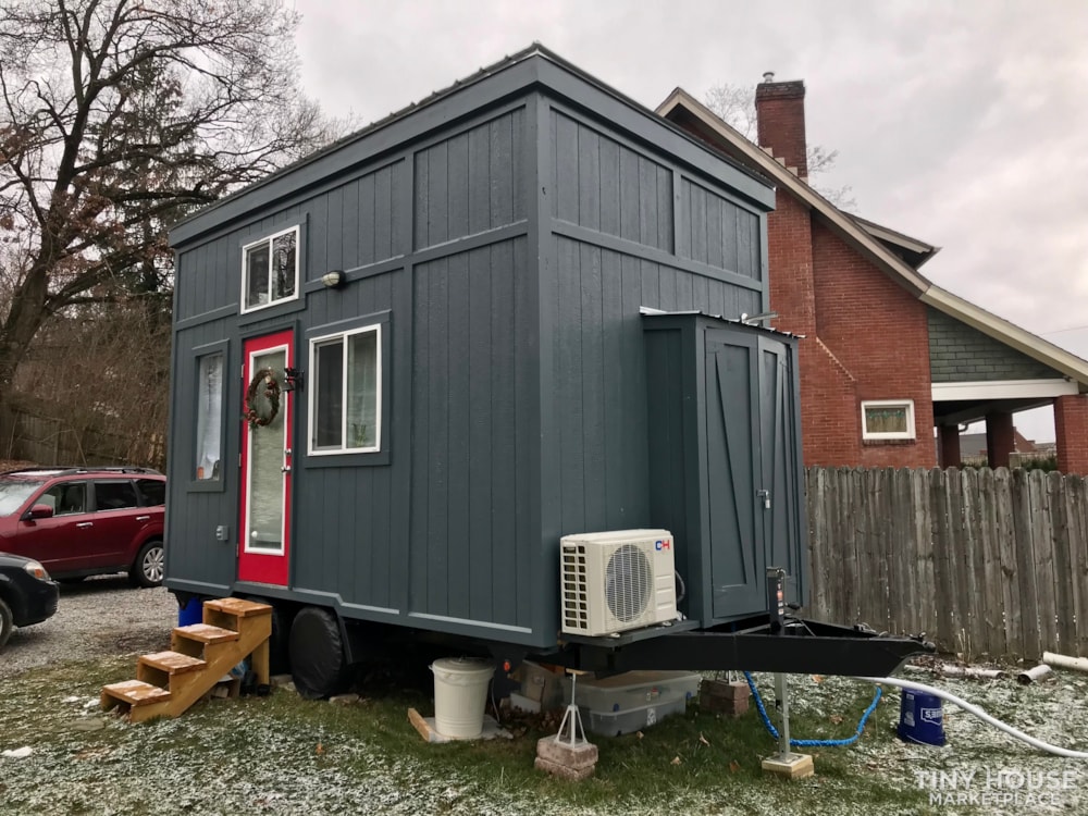 16 ft Tiny House on Wheels - Image 3 Thumbnail