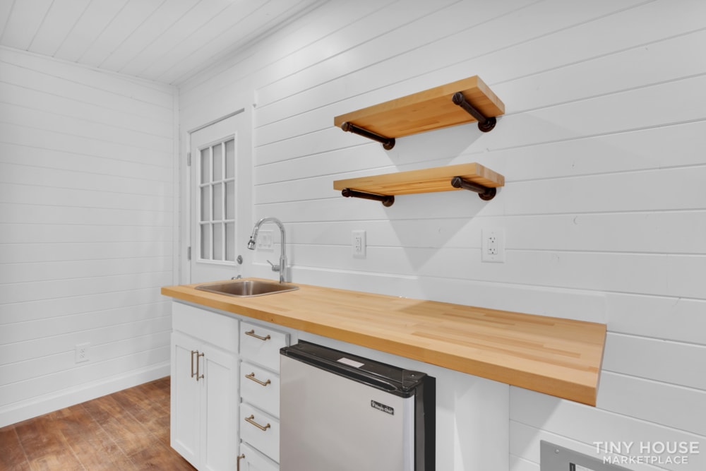 16' Tiny House (Skid based) by Homestead tiny House - Image 2 Thumbnail