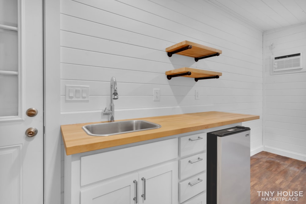 16' Tiny House (Skid based) by Homestead tiny House - Image 4 Thumbnail