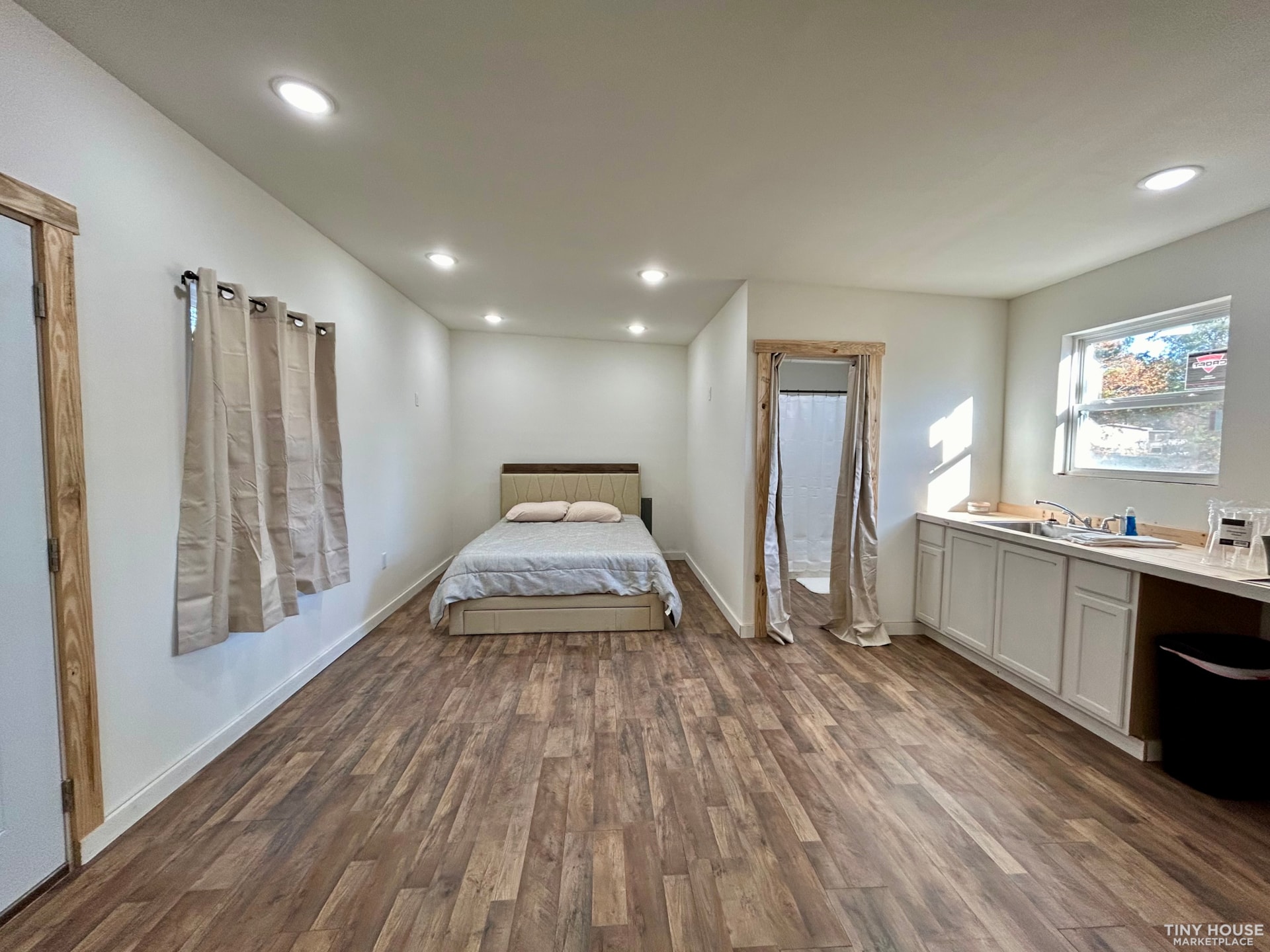 16 x 32  1 bed 1 bath tiny home  - Image 3 Thumbnail