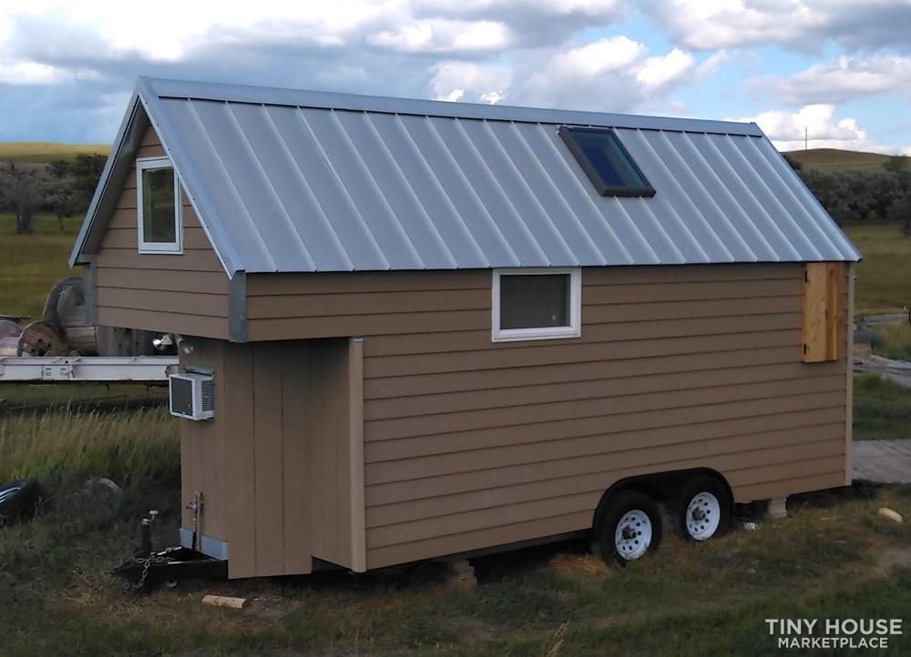 18' cedar tiny - Image 2 Thumbnail