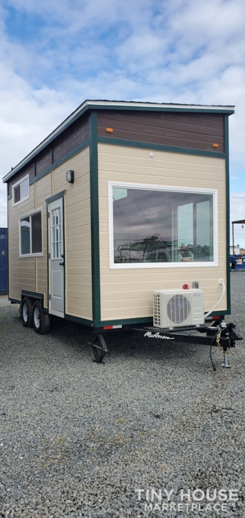 18ft Bay Cottage