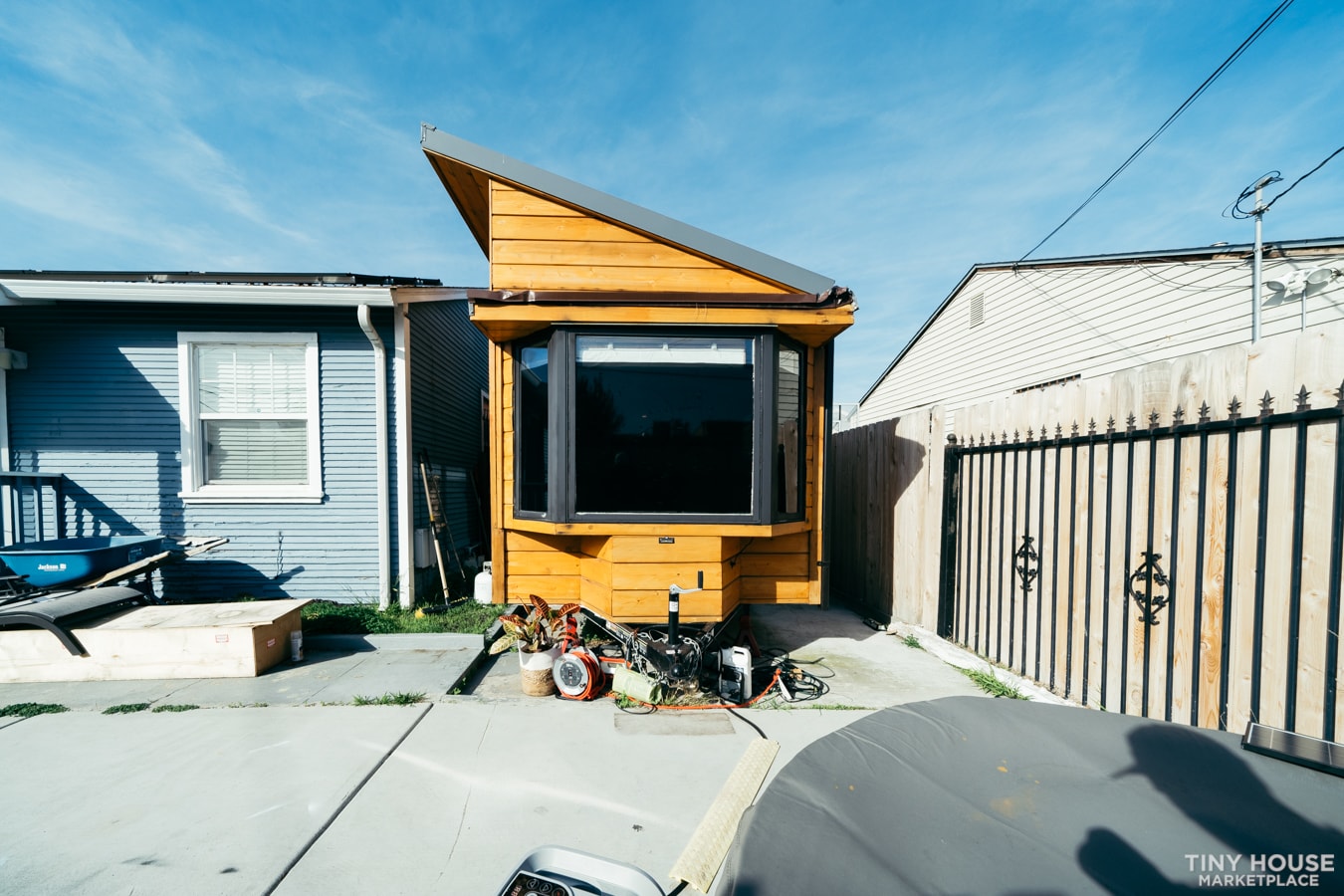 18ft Tiny House with Bathtub - Image 3 Thumbnail