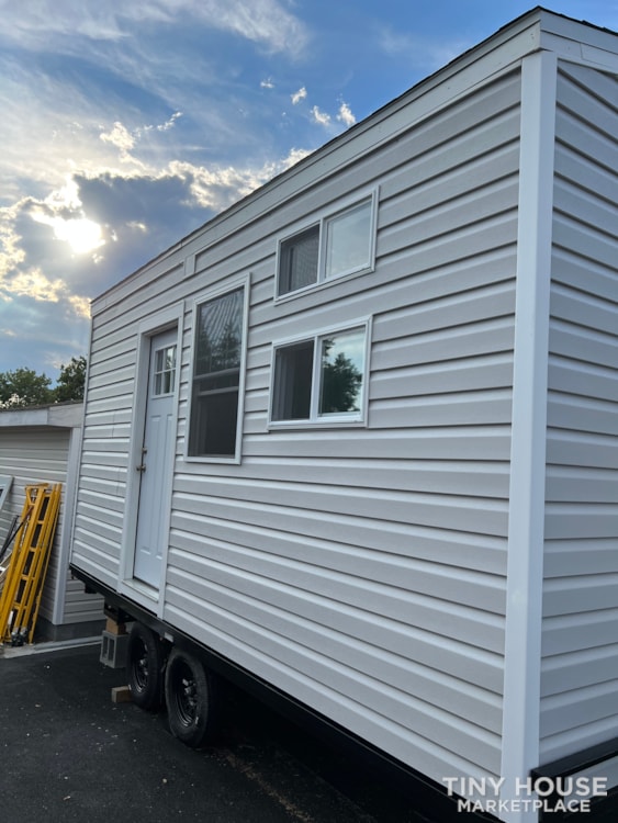18x8’ Tiny Home on Wheels - Image 2 Thumbnail