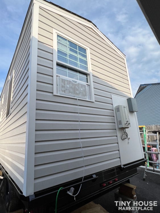18x8’ Tiny Home on Wheels - Image 3 Thumbnail
