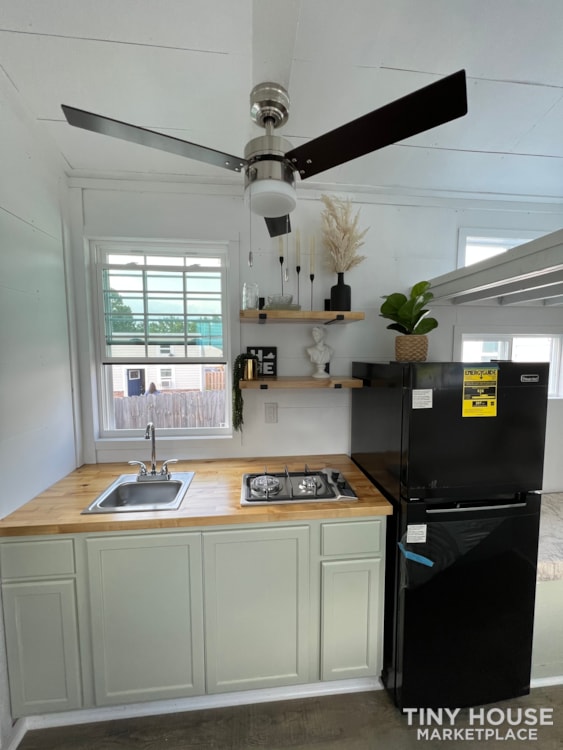 18x8’ Tiny Home on Wheels - Image 4 Thumbnail