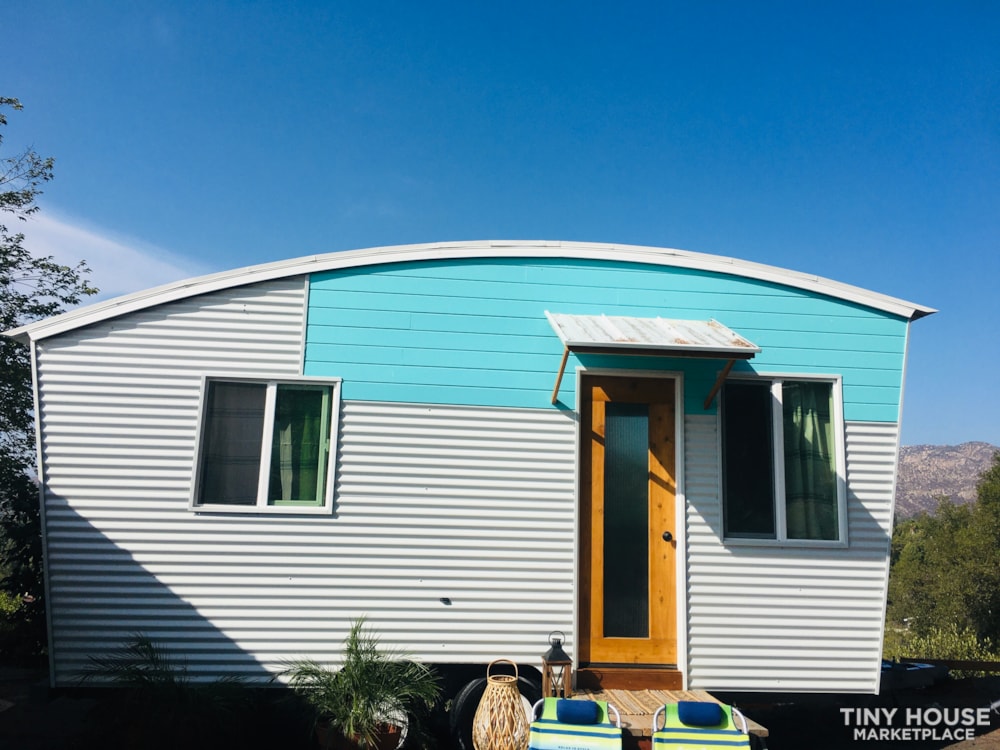 18’ Retro Beach THOW