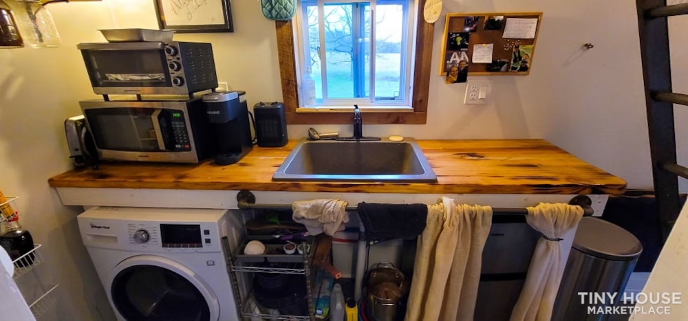 190 Sq Ft Cozy Blue Tiny Home - Image 4 Thumbnail