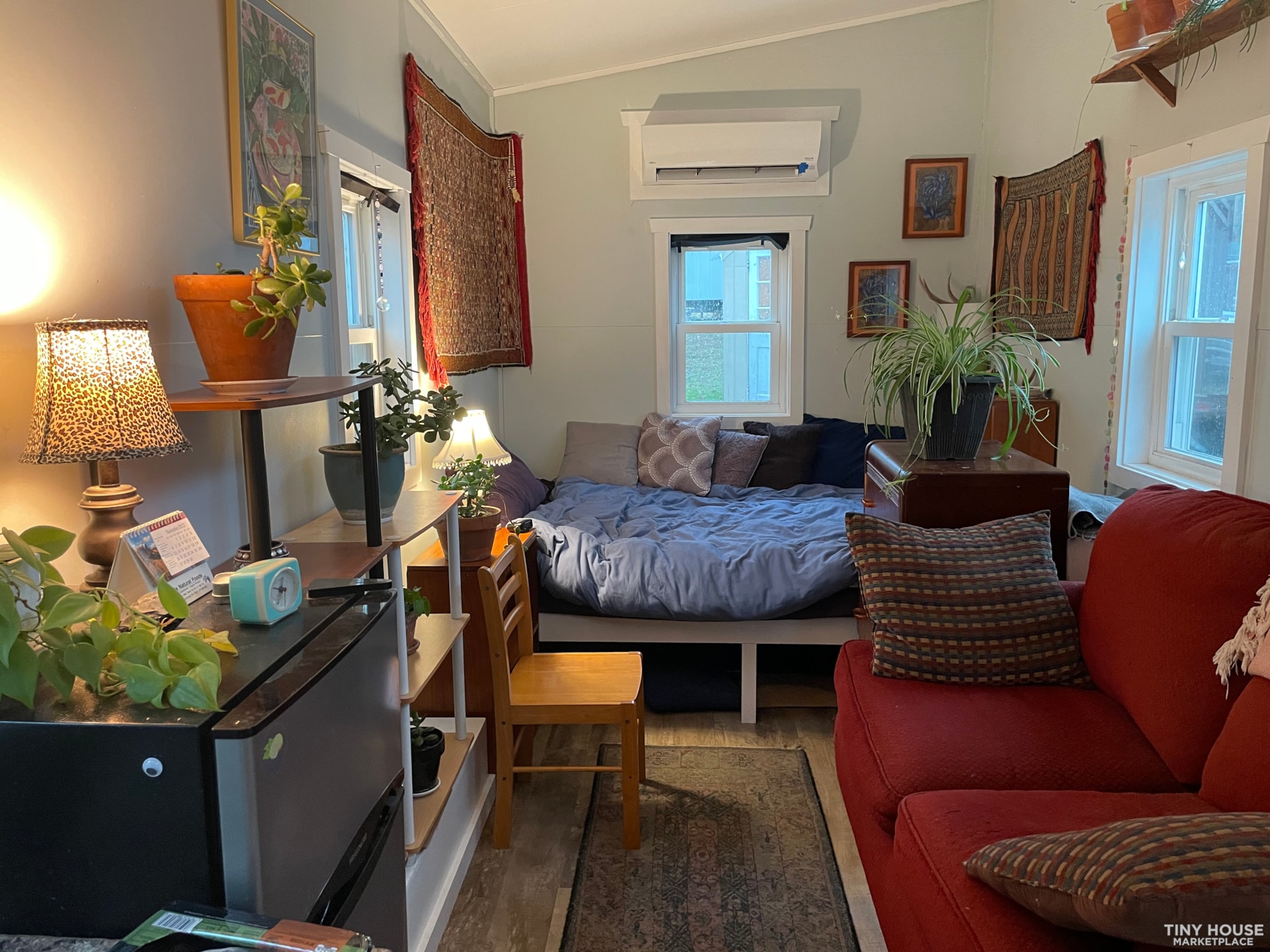 192 ft LIGHT AND OPEN TINY HOUSE - Image 3 Thumbnail