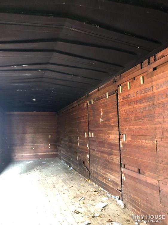 1950 Art Deco insulated railroad car - Image 3 Thumbnail
