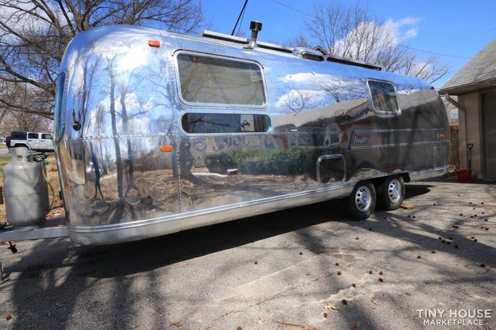 1971 Airstream Overlander Complete Off Grid Restoration - Image 2 Thumbnail