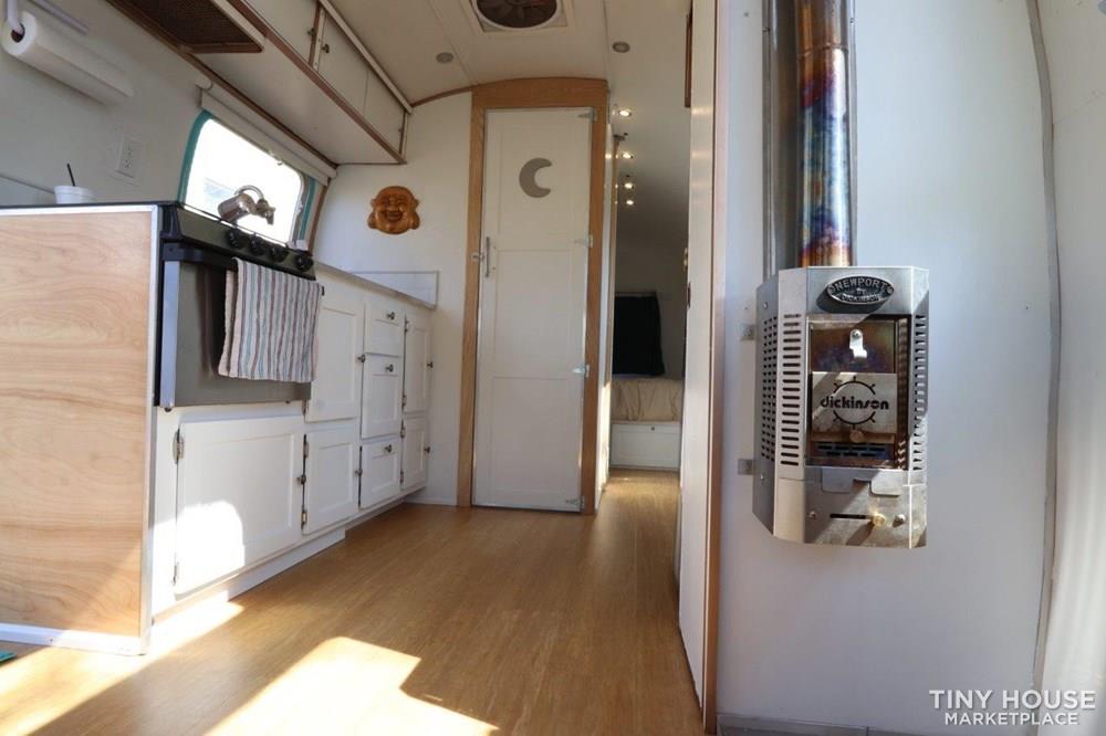 1971 Airstream Overlander Complete Off Grid Restoration - Image 4 Thumbnail