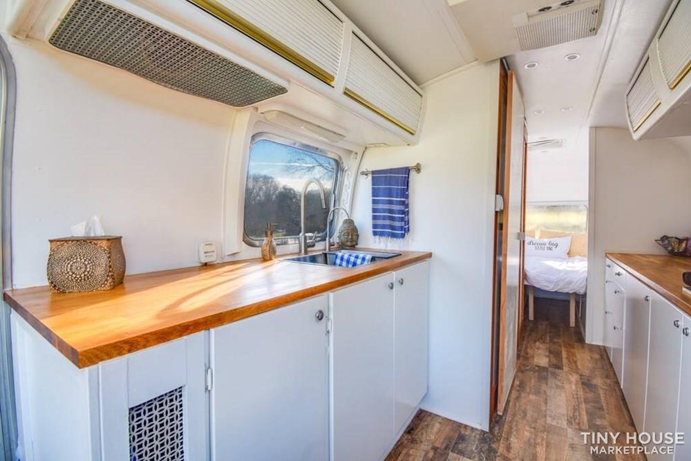 1976 Airstream Ambassador (Renovated!) - Image 3 Thumbnail