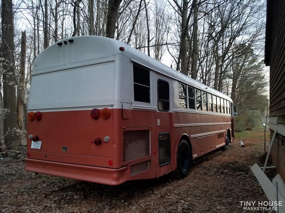 1998 converted Thomas school bus - Image 3 Thumbnail