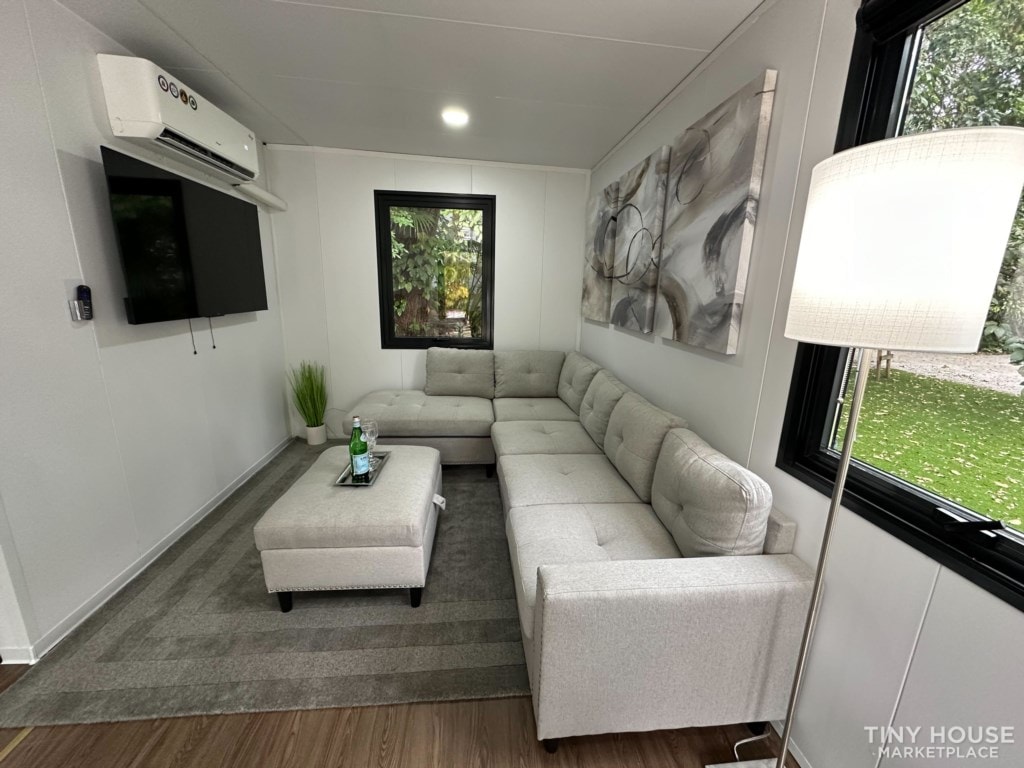 2 Bedroom Tiny Farm Home Next to Shul Near Hard Rock Casino! - Image 3 Thumbnail