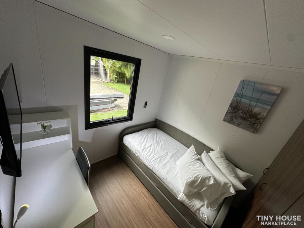 2 Bedroom Tiny Farm Home Next to Shul Near Hard Rock Casino! - Image 4 Thumbnail