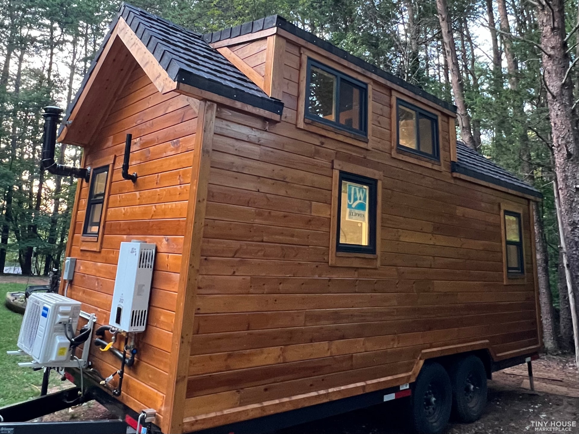 20’ Charming Rustic Tiny House On Wheels - Image 4 Thumbnail