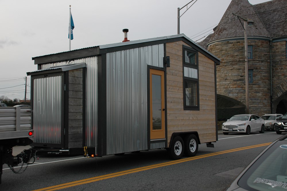  Modern House On Wheels 