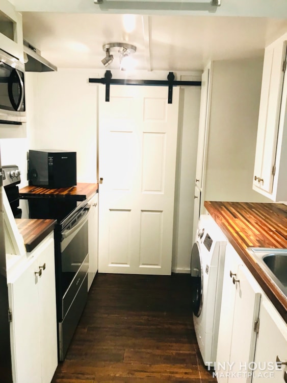 SOLD. UNIQUE TINY HOUSE ON WHEELS IN MINT CONDITION! - Image 2 Thumbnail