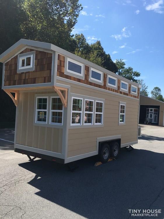 20 foot Craftsman style stage 2  - Image 1 Thumbnail