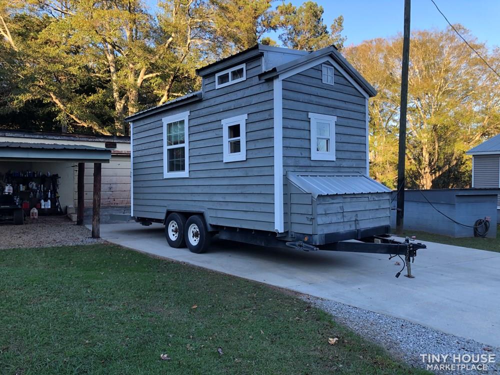 20' Tiny Home Lots of Storage - Image 1 Thumbnail