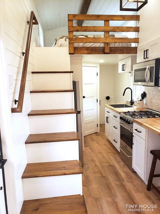 20' Tiny House on Wheels  - Image 2 Thumbnail