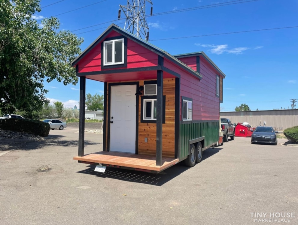 20’ tiny home with washer dryer combo - Image 2 Thumbnail