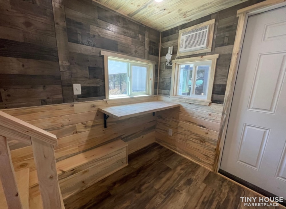 20’ tiny home with washer dryer combo - Image 4 Thumbnail